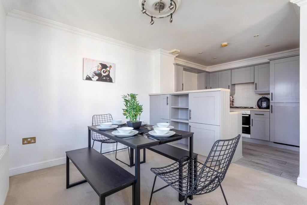 Apartamento 3 Bed Duplex In - Sleeps 6 *