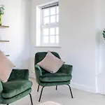 Central 3 Bed Duplex In York - Sleeps 6