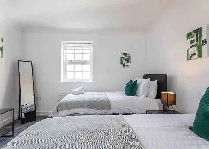 Central 3 Bed Duplex In York - Sleeps 6