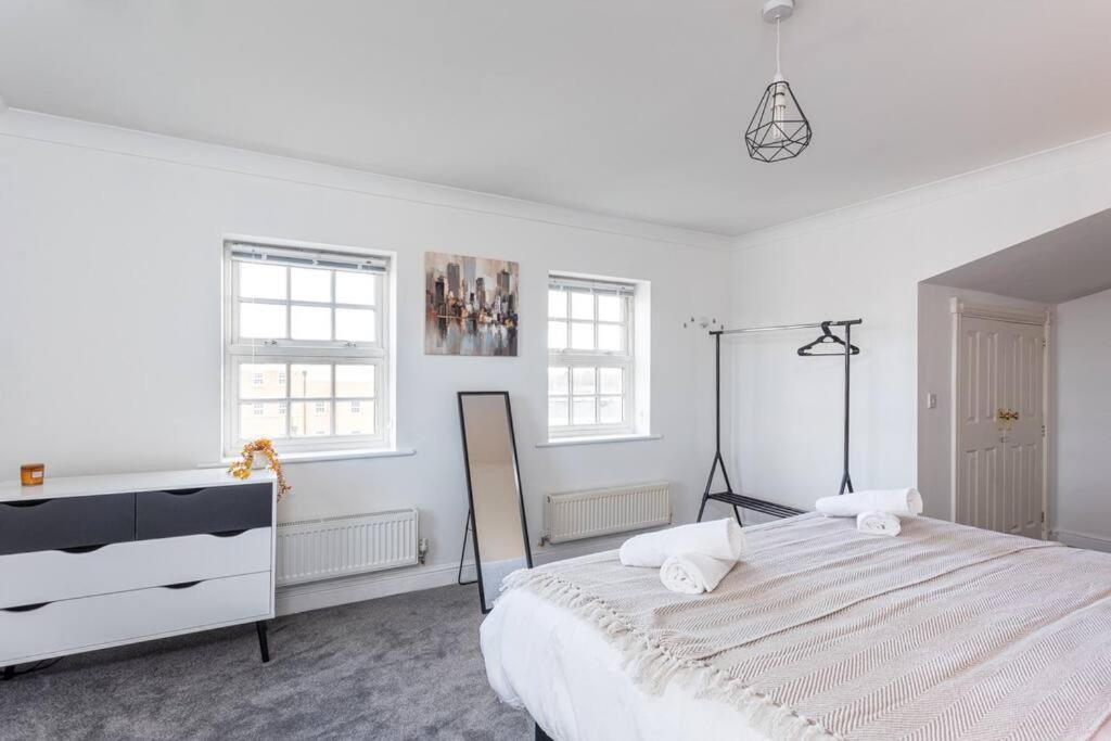 3 Bed Duplex In - Sleeps 6 Apartment
