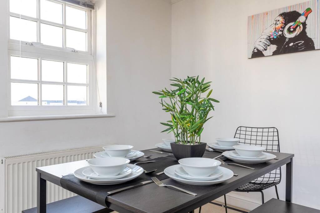3 Bed Duplex In - Sleeps 6 Apartment